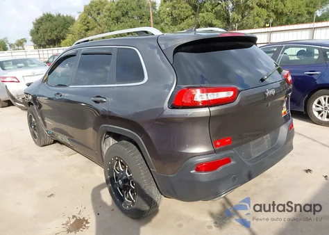 2017 Jeep Cherokee Latitude Fwd из США, поврежденный, VIN 1C4PJLCSXHW645208